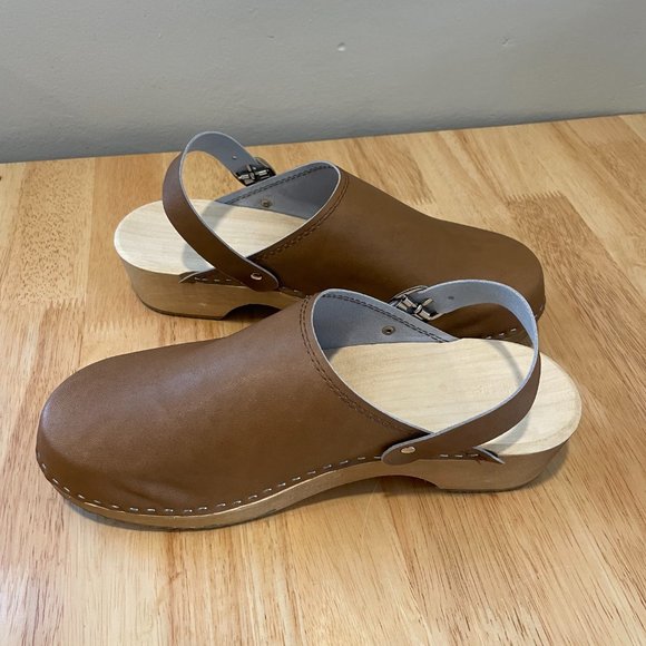 Clogs - Picture 5 of 7